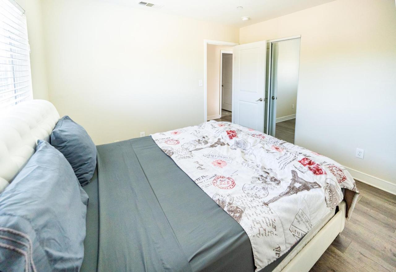 Spacious 5 Bedroom 3 Bath Modern Home By Downtown La With Parking 洛杉矶 外观 照片