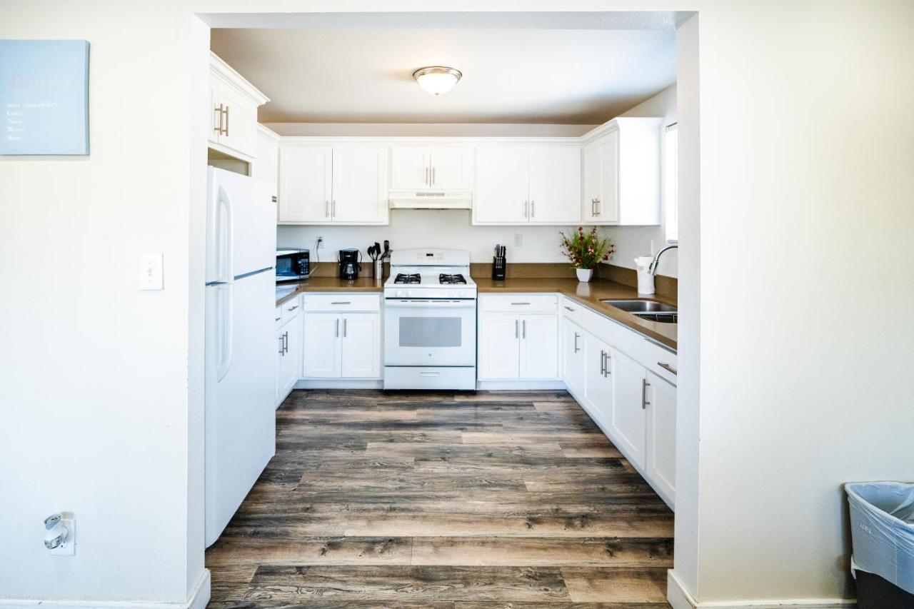 Spacious 5 Bedroom 3 Bath Modern Home By Downtown La With Parking 洛杉矶 外观 照片
